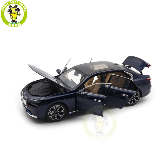 1/18 Minichamps BMW i7 Diecast Model Toys Car Gifts For Father Friends