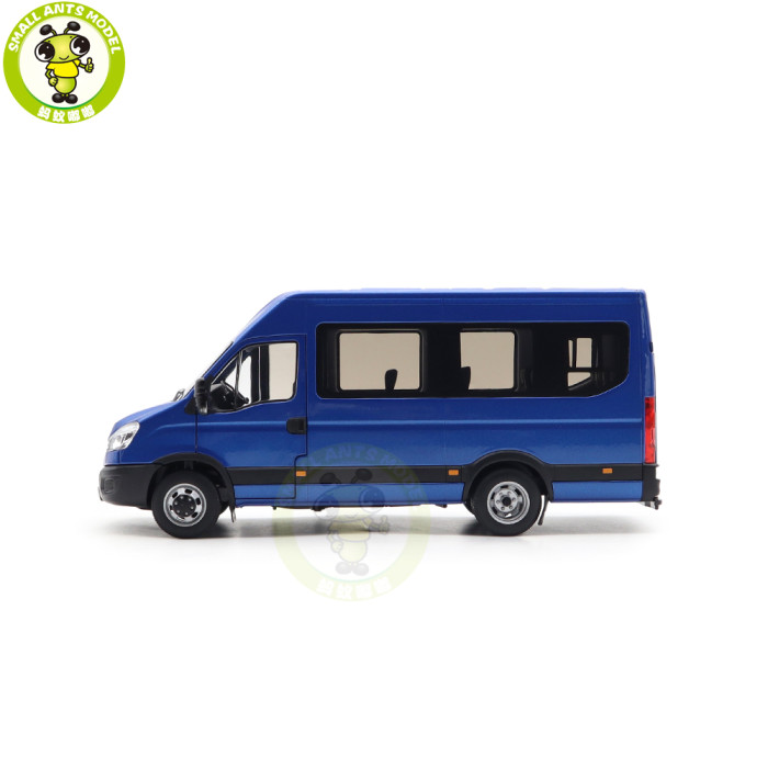 1/24 Iveco Commercial Vehicles Bus Diecast Model Toy Car Gifts For Friends Father