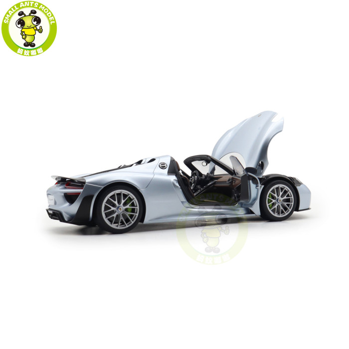 1/18 Porsche 918 Spyder Weissach Package Autoart 77923 Liquid Metal Chrome Blue Model Toy Car Gifts For Father Friends
