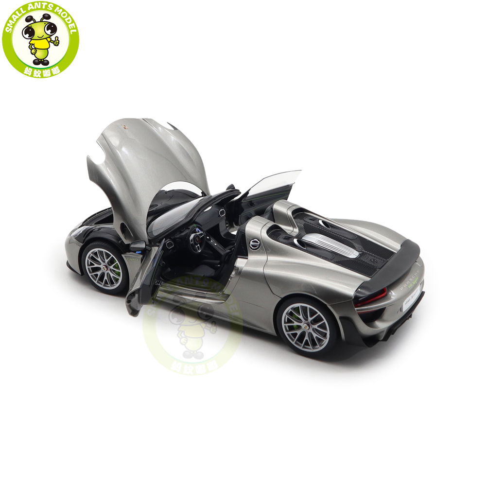1/18 Porsche 918 Spyder Weissach Package Autoart 77922 Liquid