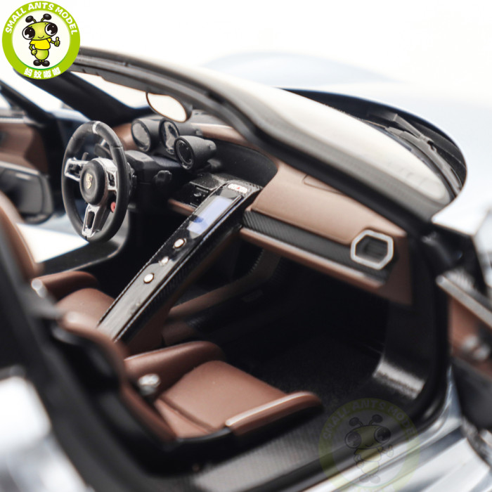1/18 Porsche 918 Spyder Weissach Package Autoart 77923 Liquid Metal Chrome Blue Model Toy Car Gifts For Father Friends