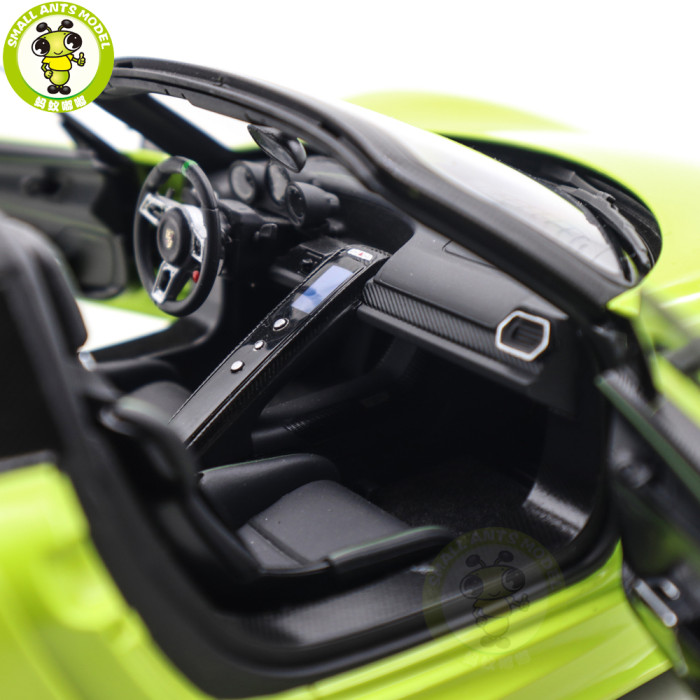 1/18 Porsche 918 Spyder Weissach Package Autoart 77921 Acid Green Model Toy Car Gifts For Father Friends