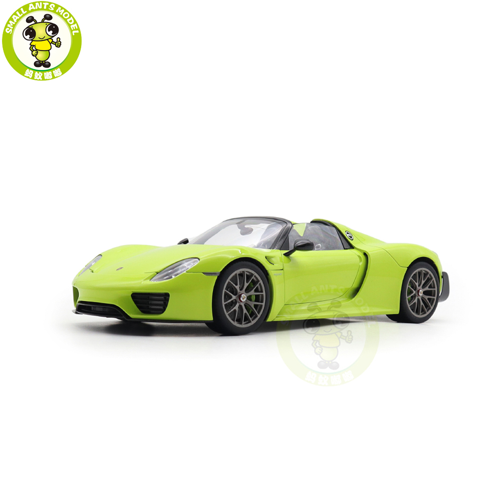 1/18 Porsche 918 Spyder Weissach Package Autoart 77921 Acid Green