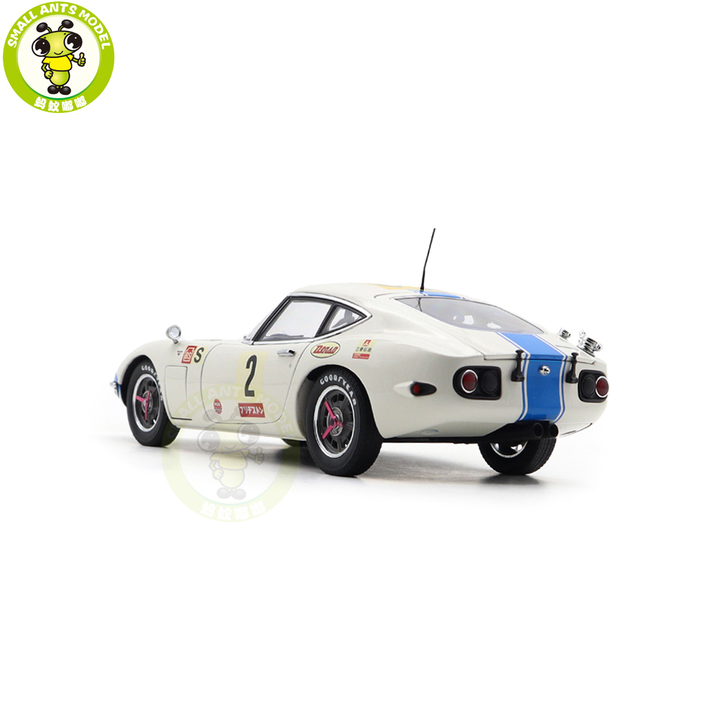 1/18 AUTOart 86716 Toyota 2000GT 24 HRS FUJI 1967 #2 Diecast Model