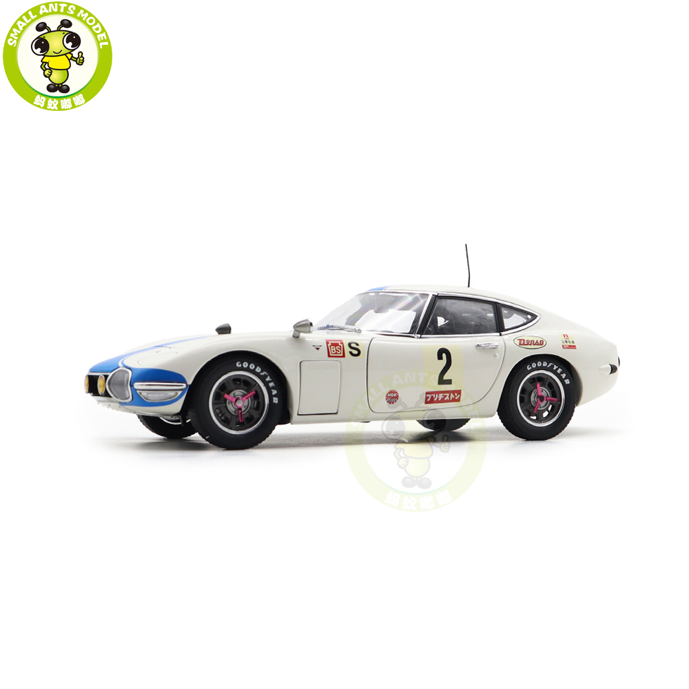 1/18 AUTOart 86716 Toyota 2000GT 24 HRS FUJI 1967 #2 Diecast Model