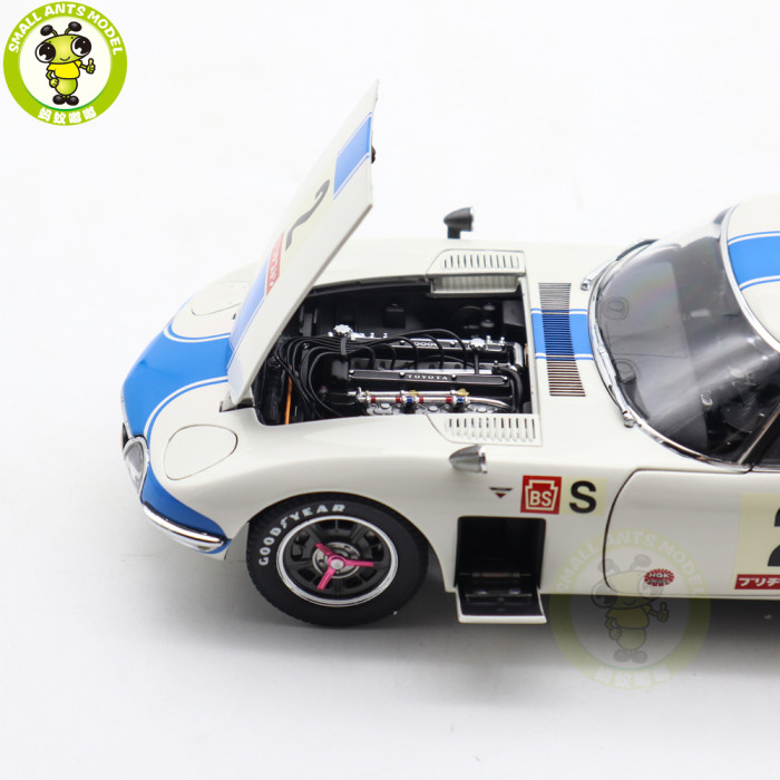 1/18 AUTOart 86716 Toyota 2000GT 24 HRS FUJI 1967 #2 Diecast Model Toy Car Gifts For Friends Father
