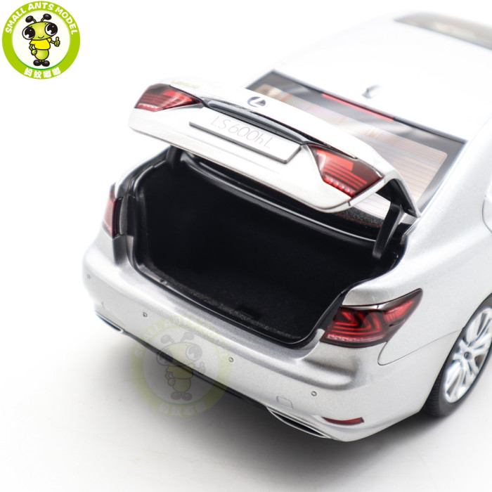 1/18 AUTOart 78841 Lexus LS600 LS600hL Sonic Silver Diecast Model Toy Car Gifts For Friends Father