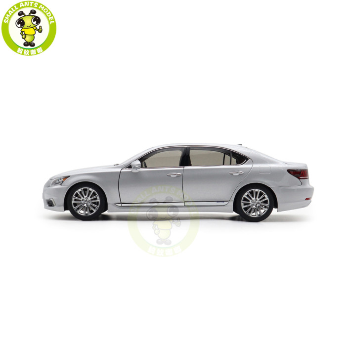 1/18 AUTOart 78841 Lexus LS600 LS600hL Sonic Silver Diecast Model Toy Car Gifts For Friends Father