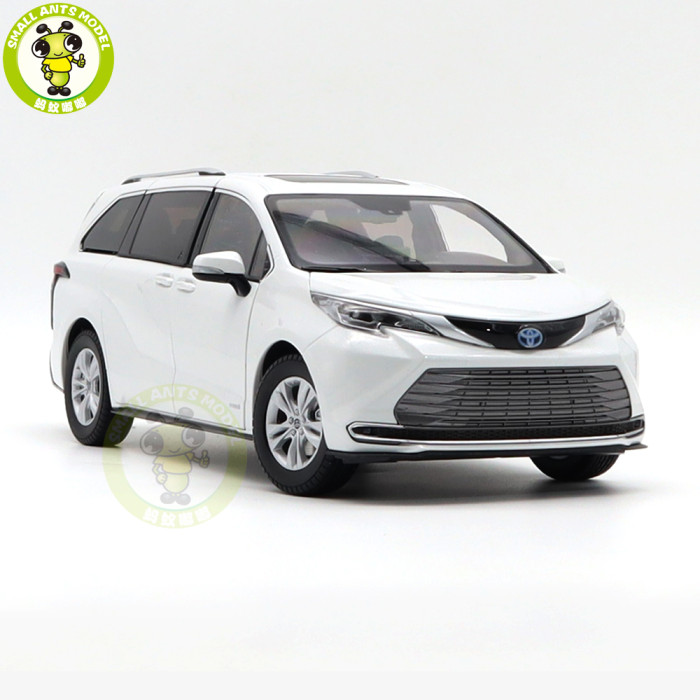 1/18 Toyota SIENNA MPV White Diecast Model Toys Car Gifts For Friends Father