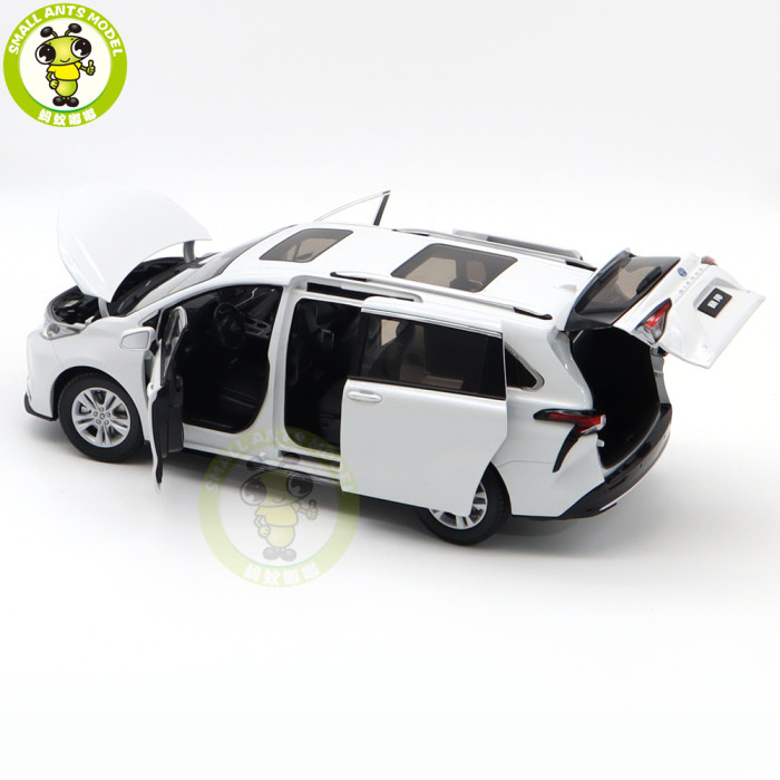 1/18 Toyota SIENNA MPV White Diecast Model Toys Car Gifts For Friends Father