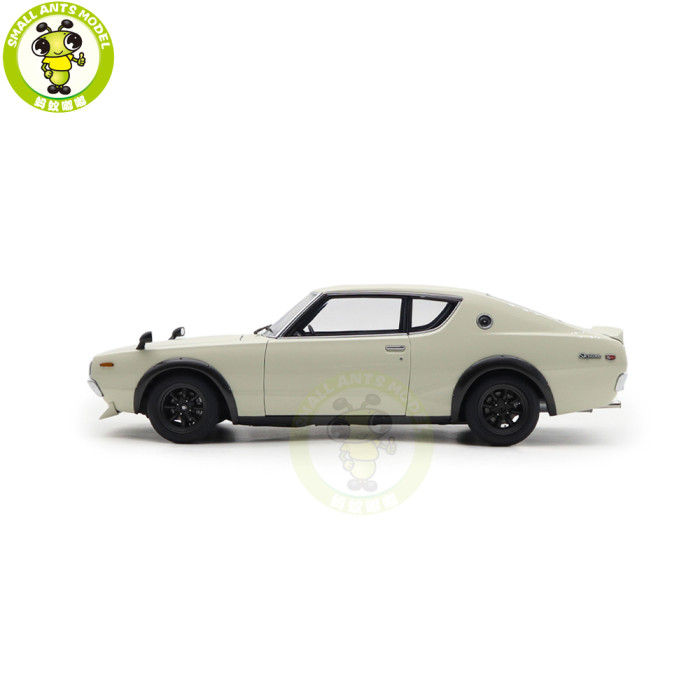 1/18 Nissan Skyline 2000GT-R KPGC110 Tuned Version White Autoart 77467 Model Toy Car Gifts For Father Friends