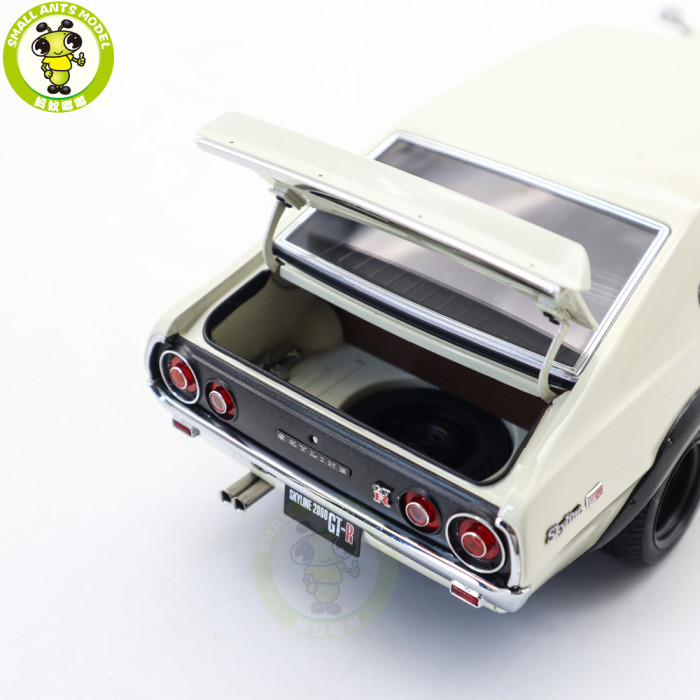 1/18 Nissan Skyline 2000GT-R KPGC110 Tuned Version White Autoart 77467 Model Toy Car Gifts For Father Friends