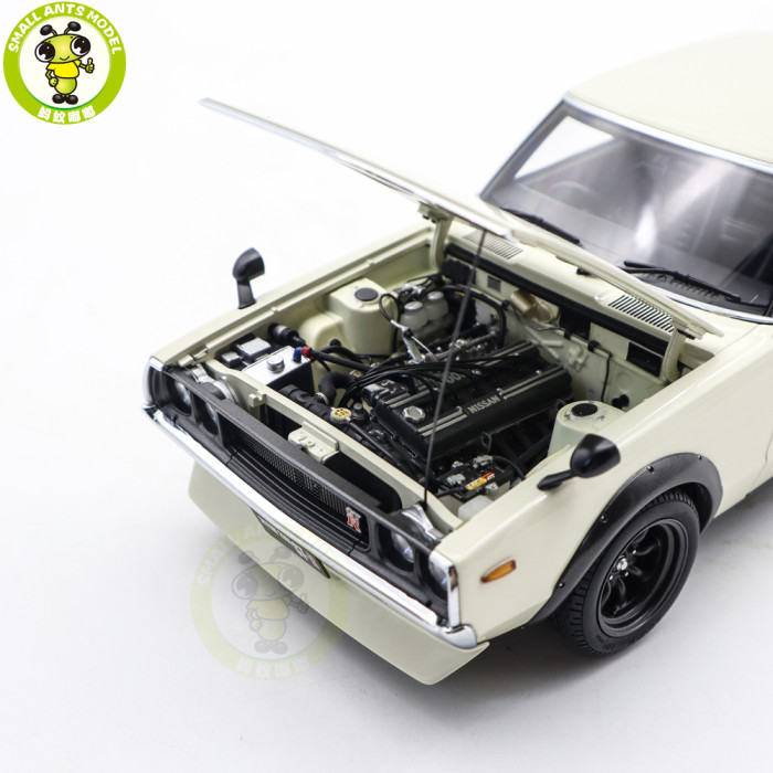 1/18 Nissan Skyline 2000GT-R KPGC110 Tuned Version White Autoart 77467 Model Toy Car Gifts For Father Friends