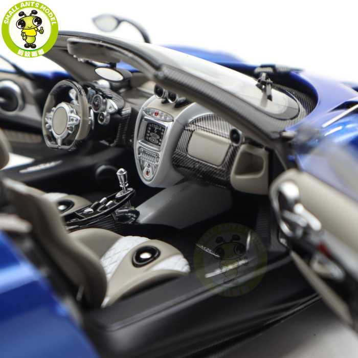 1/18 LCD Pagani Huayra Roadster Diecast Model Toy Car Gifts For Friends Father