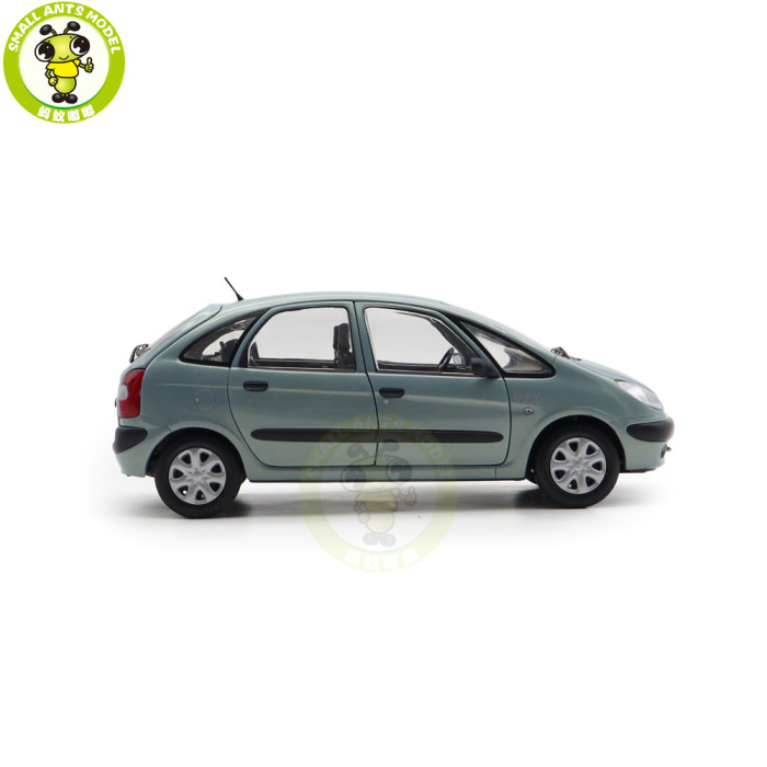 1/18 Citroen XSARA Picasso Diecast Model Toy Car Gifts For Friends Father