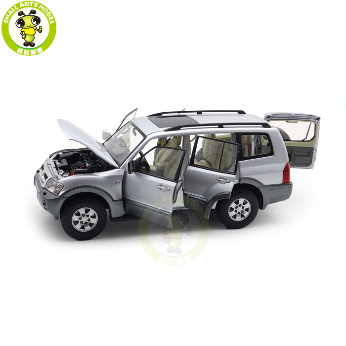 1/18 Mitsubishi PAJERO V73 YC MODEL Diecast Model Toy Car Gifts For Friends Father