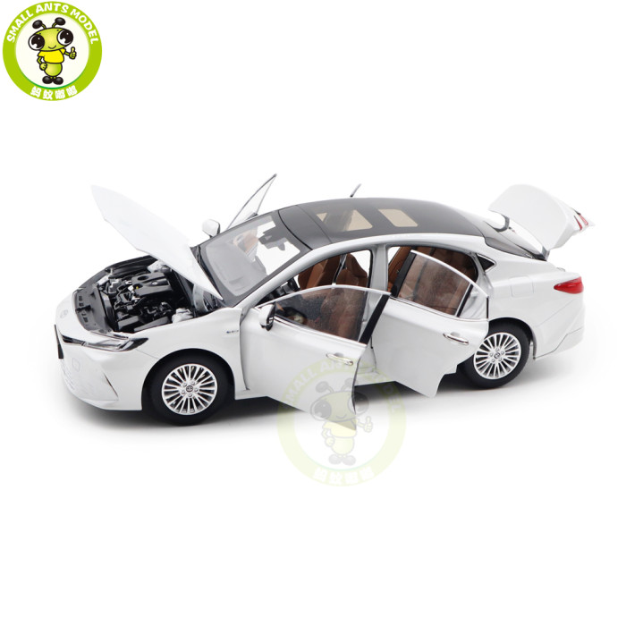 1/18 Toyota Camry 2024 9th Generation And Sport Version Diecast Model Toy Car Gifts For Friends Father