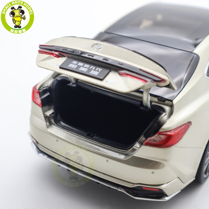 1/18 Toyota Camry 2024 9th Generation And Sport Version Diecast Model Toy Car Gifts For Friends Father