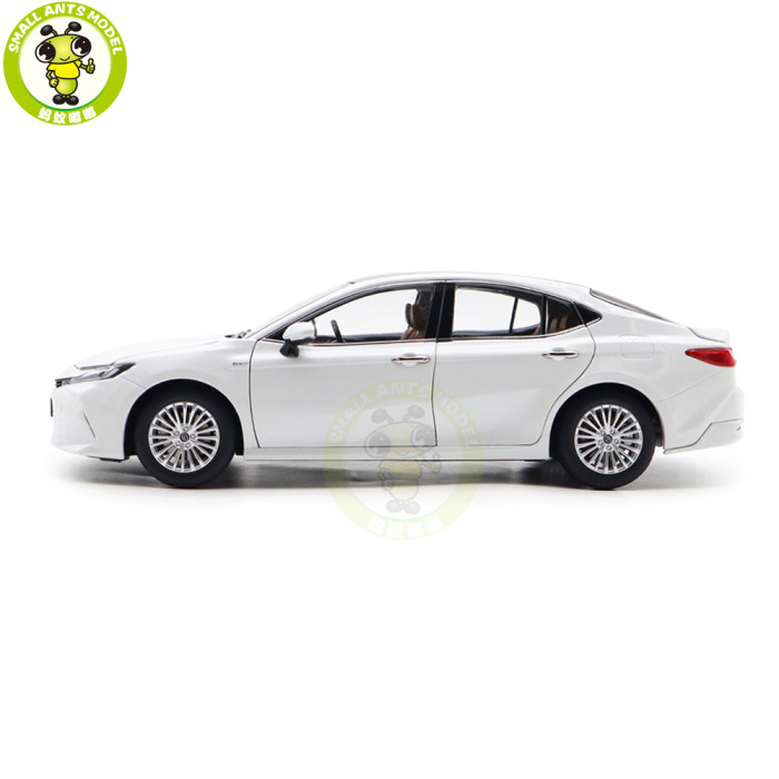 1/18 Toyota Camry 2024 9th Generation And Sport Version Diecast Model Toy Car Gifts For Friends Father