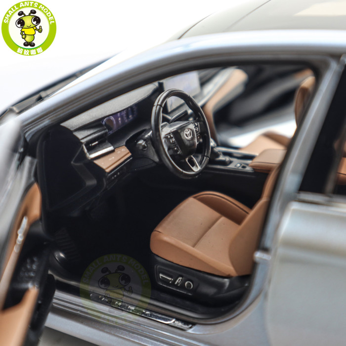 1/18 Toyota Camry 2024 9th Generation And Sport Version Diecast Model Toy Car Gifts For Friends Father