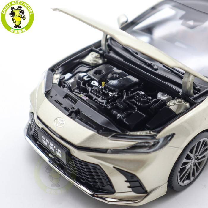 1/18 Toyota Camry 2024 9th Generation And Sport Version Diecast Model Toy Car Gifts For Friends Father