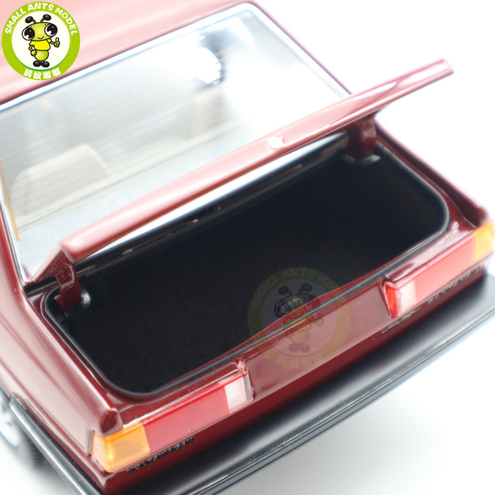 1/18 VW Volkswagen Santana LX 1983 Passat B2 Diecast Model Toy Cars Gifts For Father Friends