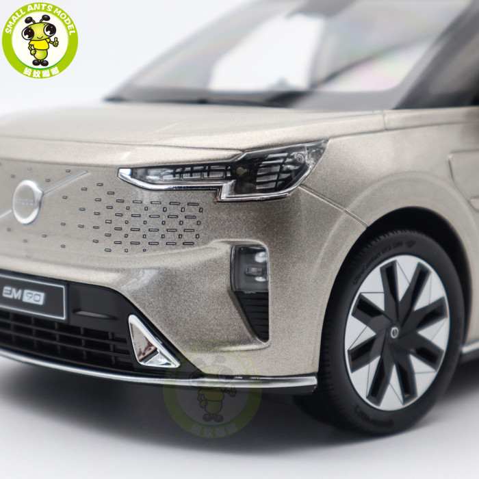 1/18  Volvo EM90 MPV Electric Vehicle Diecast Model Toy Car Gifts For Friends Father Collection