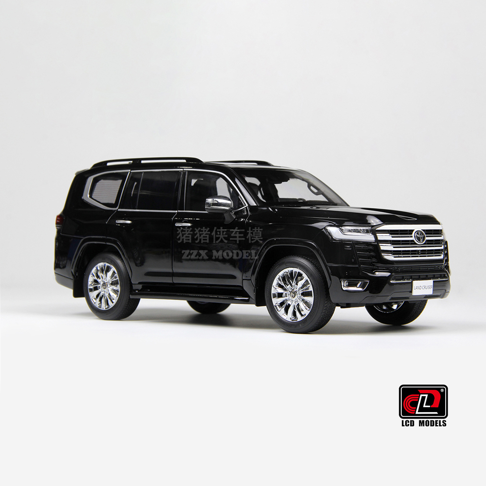 TOYOTA LAND CRUISER 200 1/18スケール ミニカー 1/18 Toyota Land Cruiser GXR LC200 (White) RHD Diecast Car