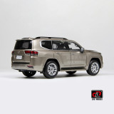 1/18 LCD TOYOTA LAND CRUISER 300 LC300 ZX Diecast Model Toy Car Gifts For Friends Father