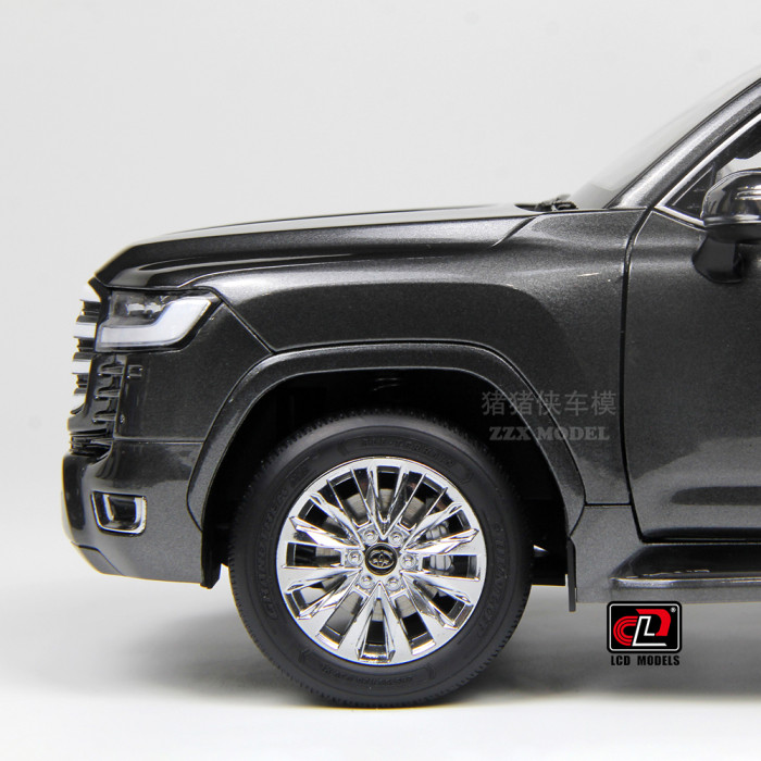 1/18 LCD TOYOTA LAND CRUISER 300 LC300 ZX Diecast Model Toy Car Gifts For Friends Father