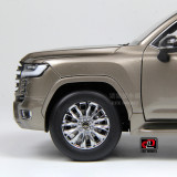 1/18 LCD TOYOTA LAND CRUISER 300 LC300 ZX Diecast Model Toy Car Gifts For Friends Father