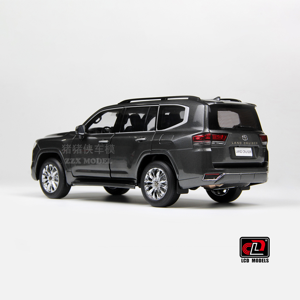 1/18 LCD TOYOTA LAND CRUISER 300 LC300 ZX Diecast Model Toy Car