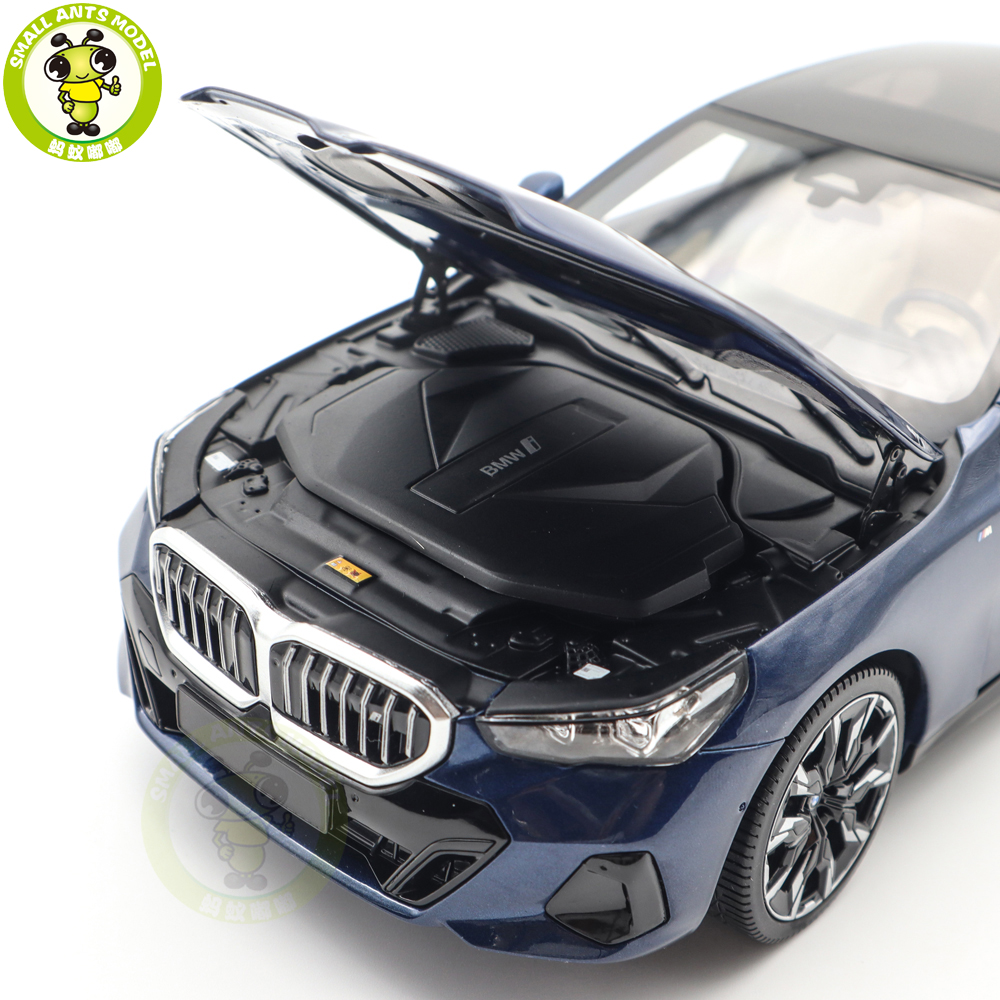 Minichamps 1/18 BMW I5 2023 - Modèle En Métal Moulé - Blanc/Bleu/Noir - Neuf