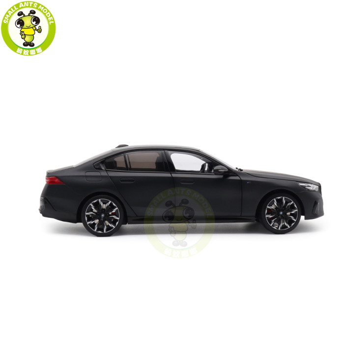 1/18 Minichamps BMW i5 Diecast Model Toys Car Gifts For Father Friends