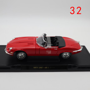 Defective 1/18 1971 Jaguar E-TYPE Roadster Road Signature Diecast Model Car