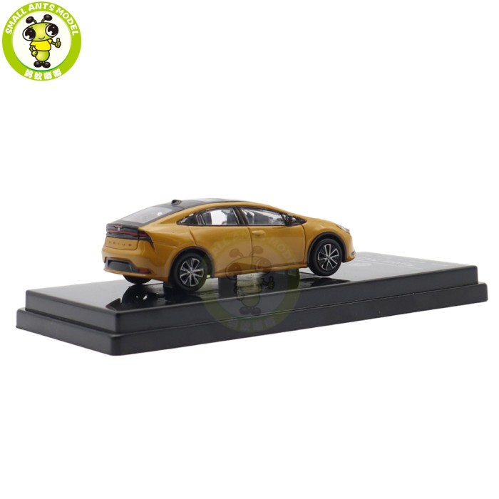 1/64 2025 Toyota Prius Maximum Yellow Paragon Diecast Model Toy Car Gifts For Friends Father