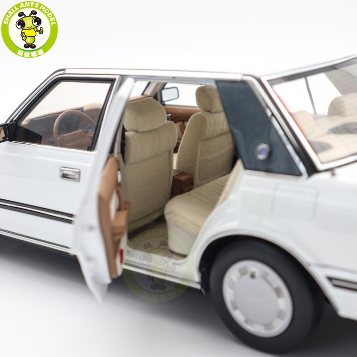 1/18 Toyota Crown Seventh Generation MS122 Diecast Model Car Gifts For Friends
