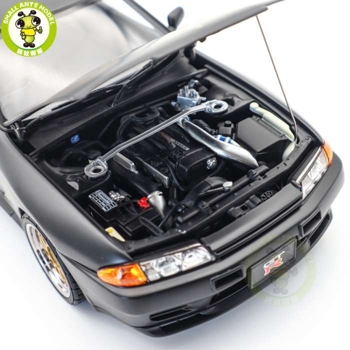 1/18 Nissan Skyline GT-R（R32）V-SPEC II Tuned Version Autoart 77418 Matt Black Diecast Model Car Gifts For Friends Father
