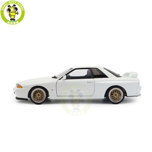 1/18 Nissan Skyline GT-R（R32）V-SPEC II Tuned Version Autoart 77416 Crystal White Diecast Model Car Gifts For Friends Father