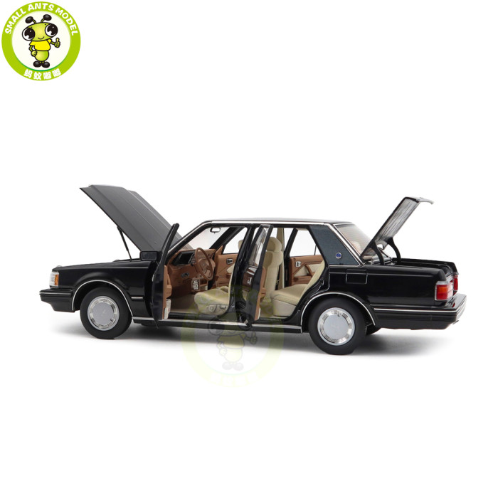 1/18 Toyota Crown Seventh Generation MS122 Diecast Model Car Gifts For Friends