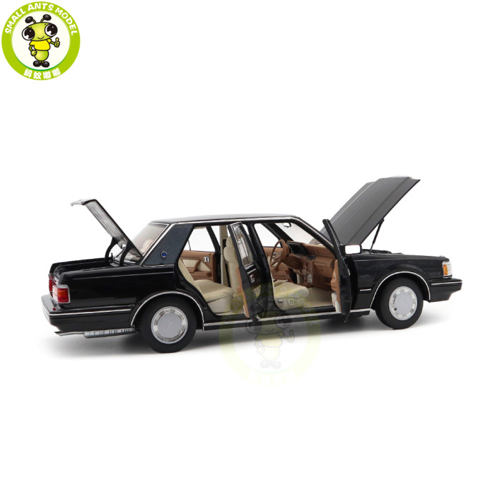 1/18 Toyota Crown Seventh Generation MS122 Diecast Model Car Gifts For Friends