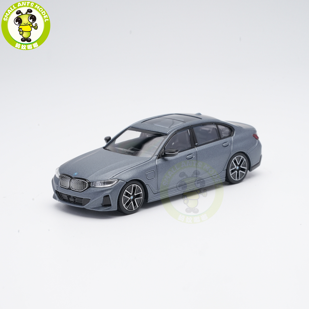 BMW 3 Series 組み立てフィギュア BMW 3シリーズ 320i 1/32 ミニカー 全3色 ライト点滅 サウンド 合金
