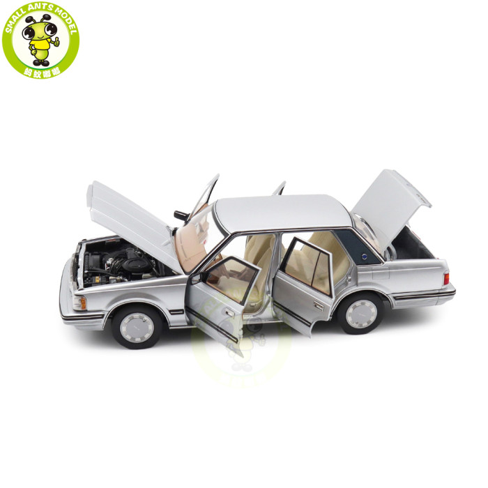 1/18 Toyota Crown Seventh Generation MS122 Diecast Model Car Gifts For Friends