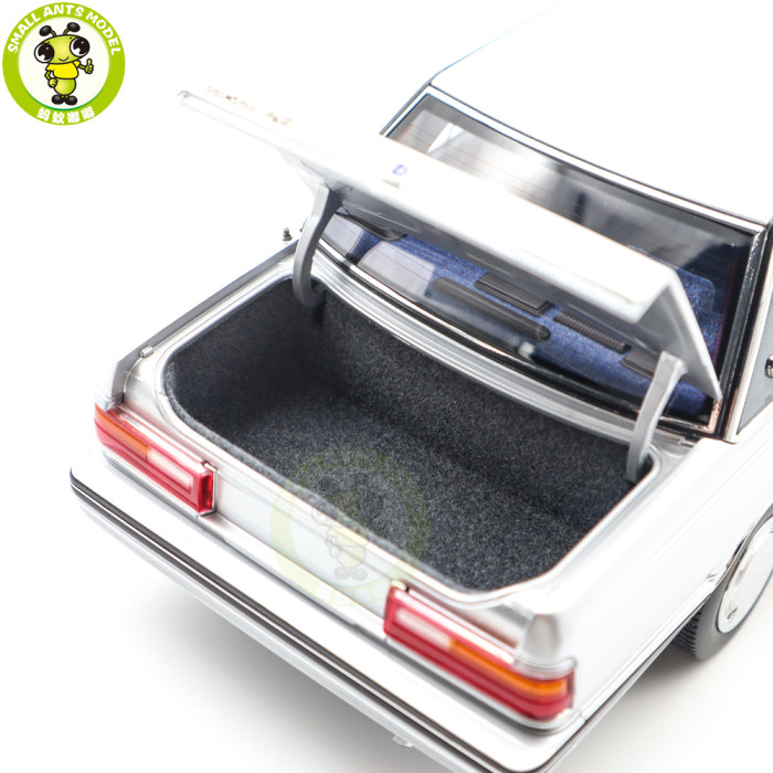 1/18 Toyota Crown Seventh Generation MS122 Diecast Model Car Gifts For Friends