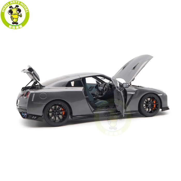 1/18 MOTORHELIX Nissan GT R GT-R R35 Track Edition Engineered By NISMO 2020 Diecast Model Toy Car Gifts For Father Friends
