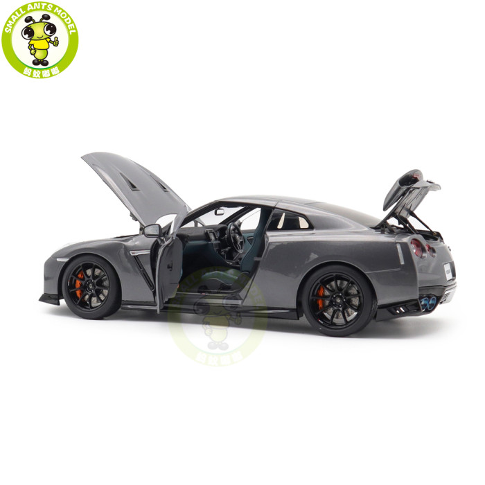 1/18 MOTORHELIX Nissan GT R GT-R R35 Track Edition Engineered By NISMO 2020 Diecast Model Toy Car Gifts For Father Friends