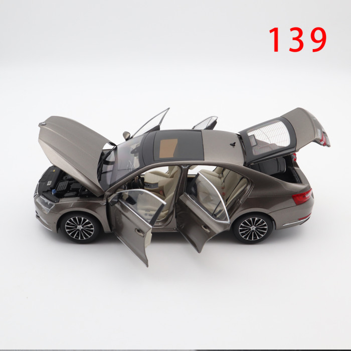 Defective 1/18 VW Skoda SUPERB Diecast Model Car