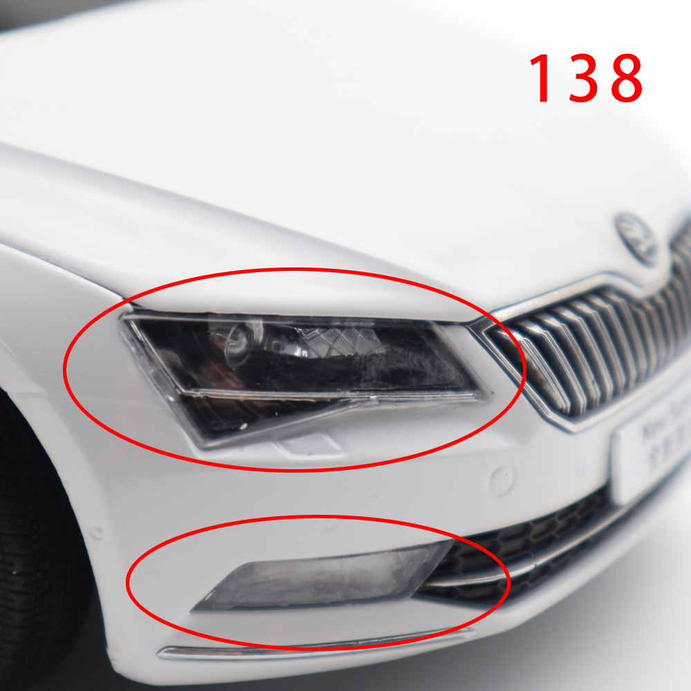 Defective 1/18 VW Skoda SUPERB Diecast Model Car - Shop cheap and