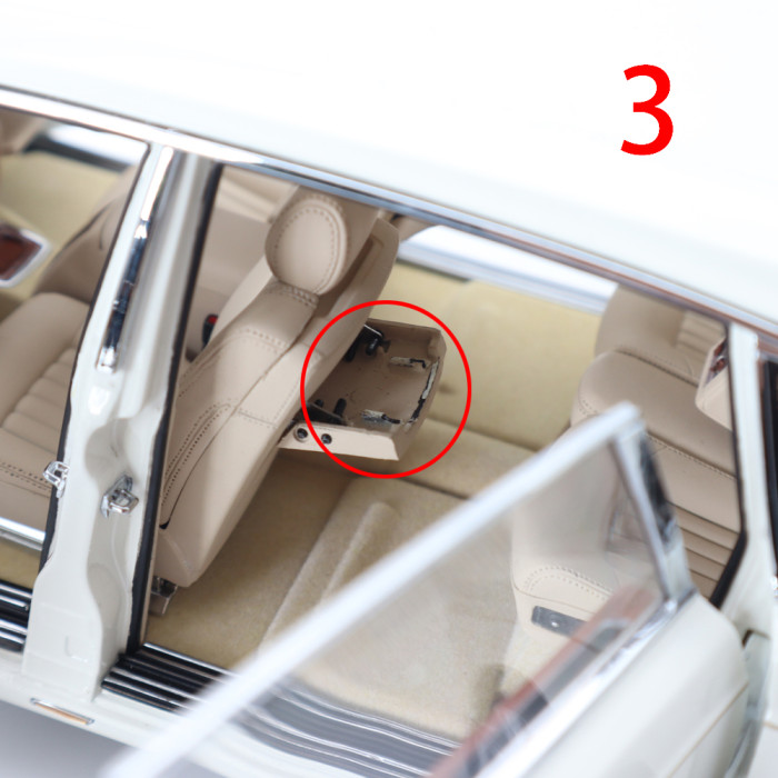 Defective 1/18 Rolls-Royce Phantom VII Extended Wheelbase Kyosho Diecast Model Car