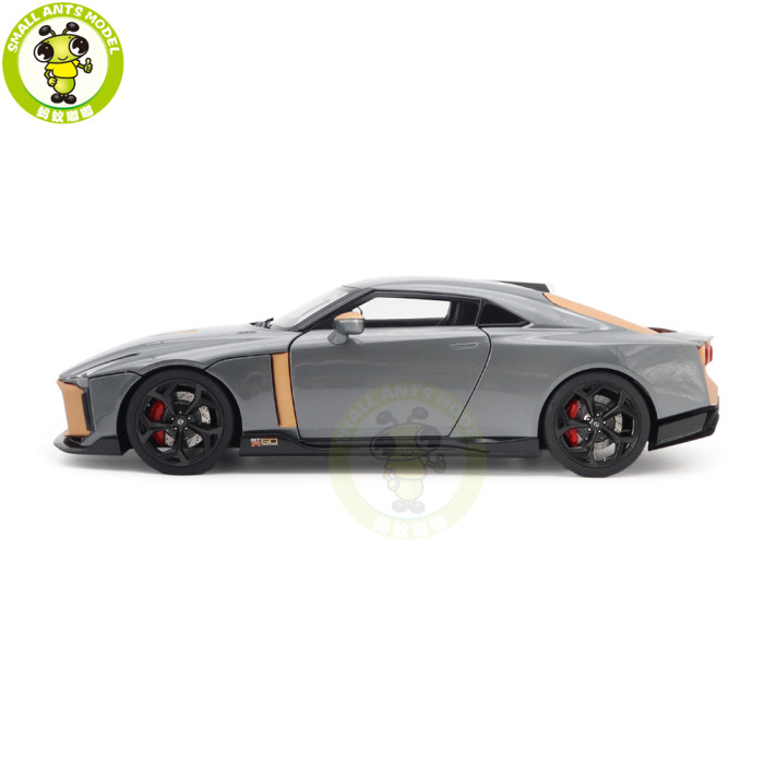 1/18 Nissan GT-R50 By Italdesign Goodwood Version AUTOart 77510 Liquid Kinetic Grey / Energetic Sigma Gold Model Car